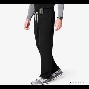 FIGS Men’s Scrubs Set